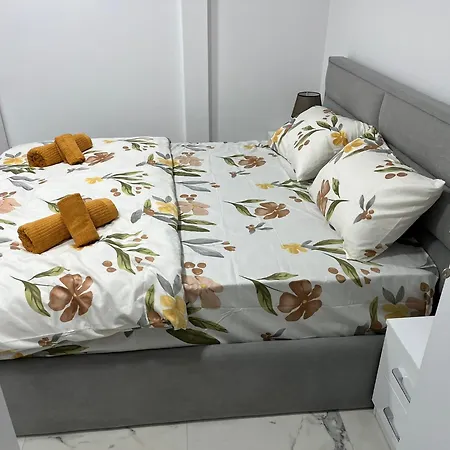 Lotta Apartman Golem